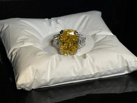 Yellow Diamond Radiant Ring Aura Fantasy